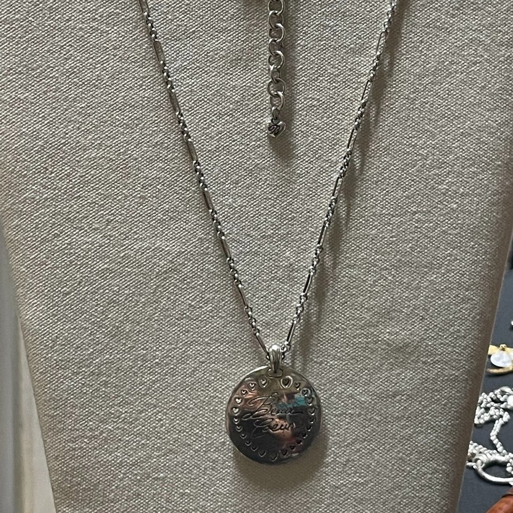 VINTAGE  Brighton BEAU Coeur Silverplated Silver Medallion PENDANT Necklace